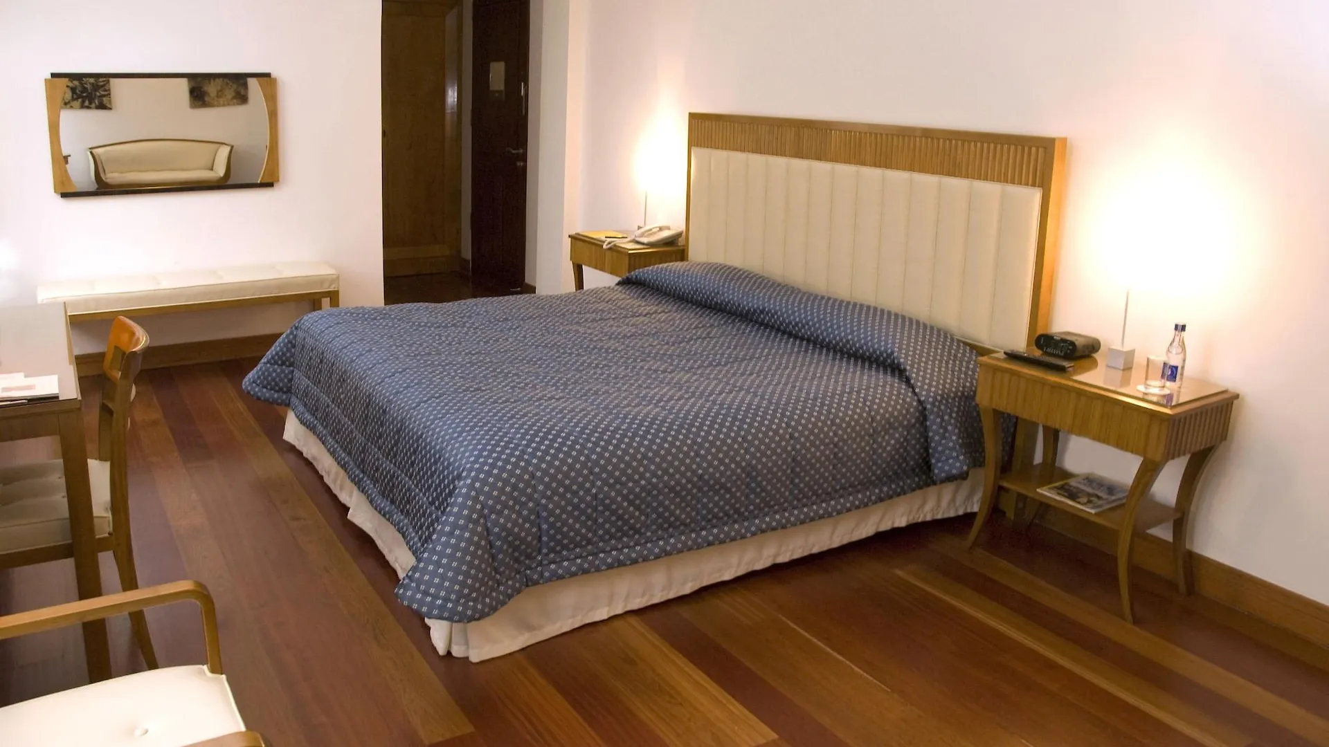 Hotel De La Opera Bogota