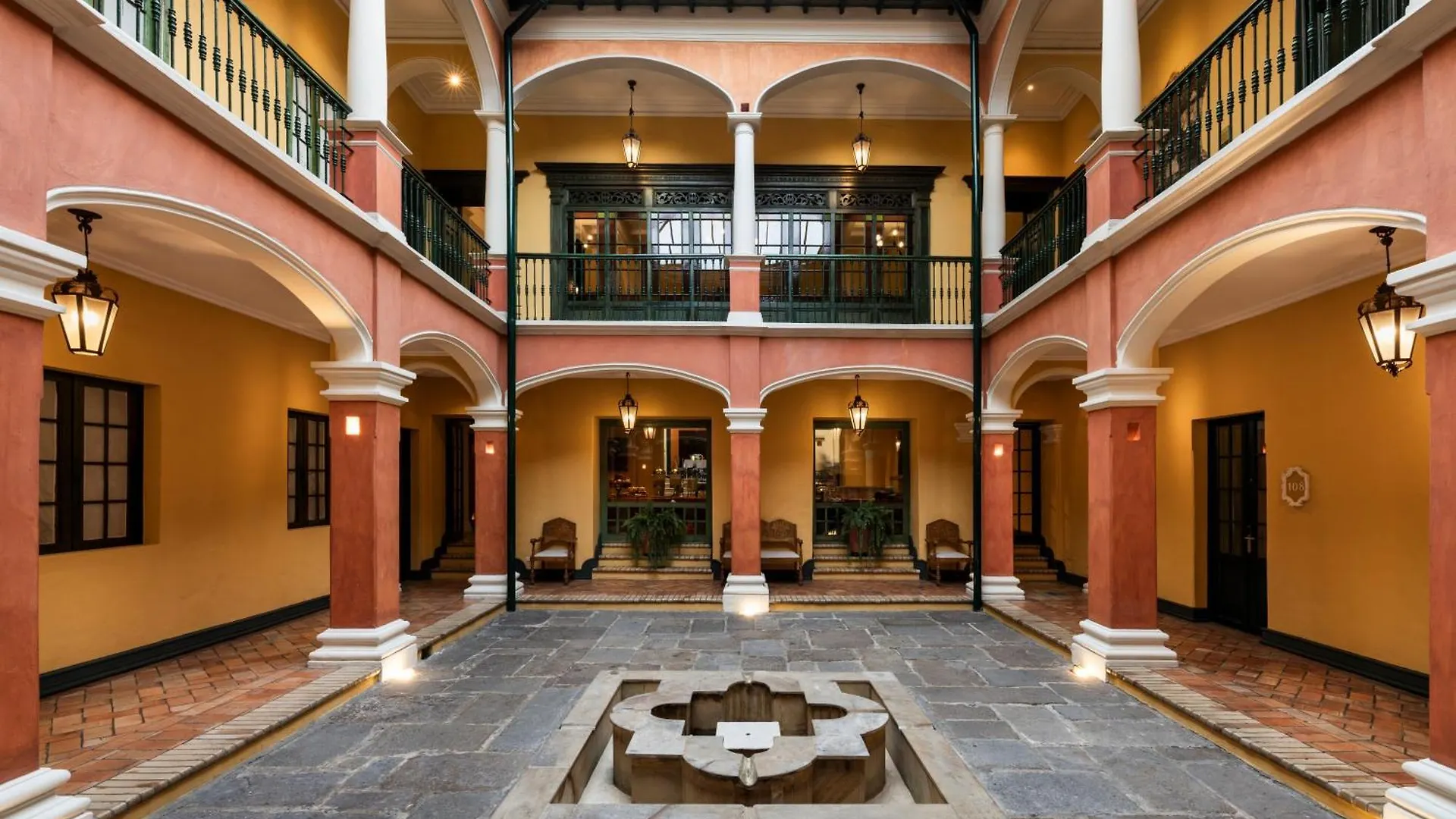 Hotel De La Opera Bogota