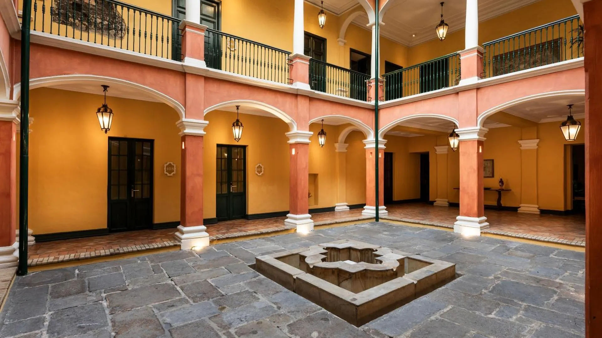 Hotel De La Opera Bogota