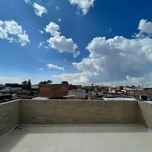 Apartamento Hermoso Con Terraza, Excelente Ubicación Cerca Al Centro De La Ciudad, Bogotá